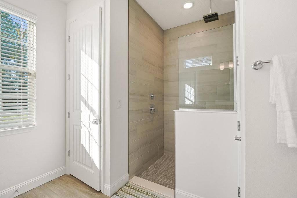 Luxury King Suite, 3br Vibe, Huge Tv Hébergement de vacances